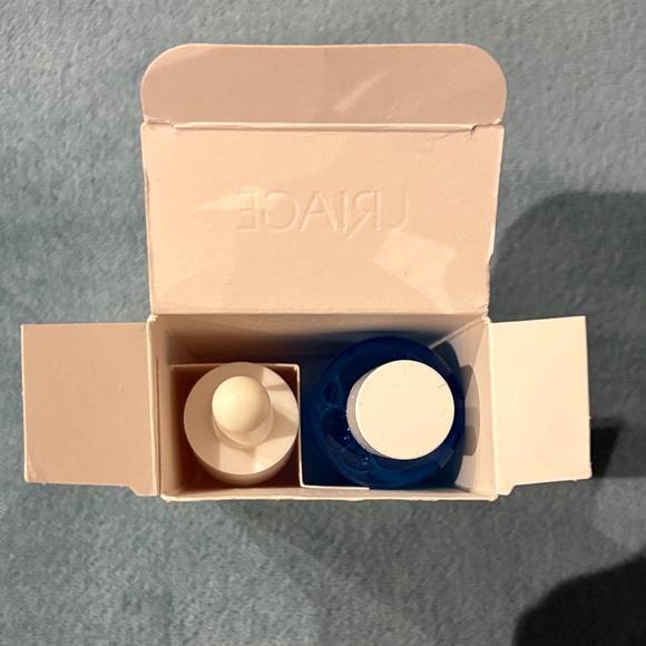 URIAGE Eau Thermale H.A Booster Serum - Picture 2 of 2